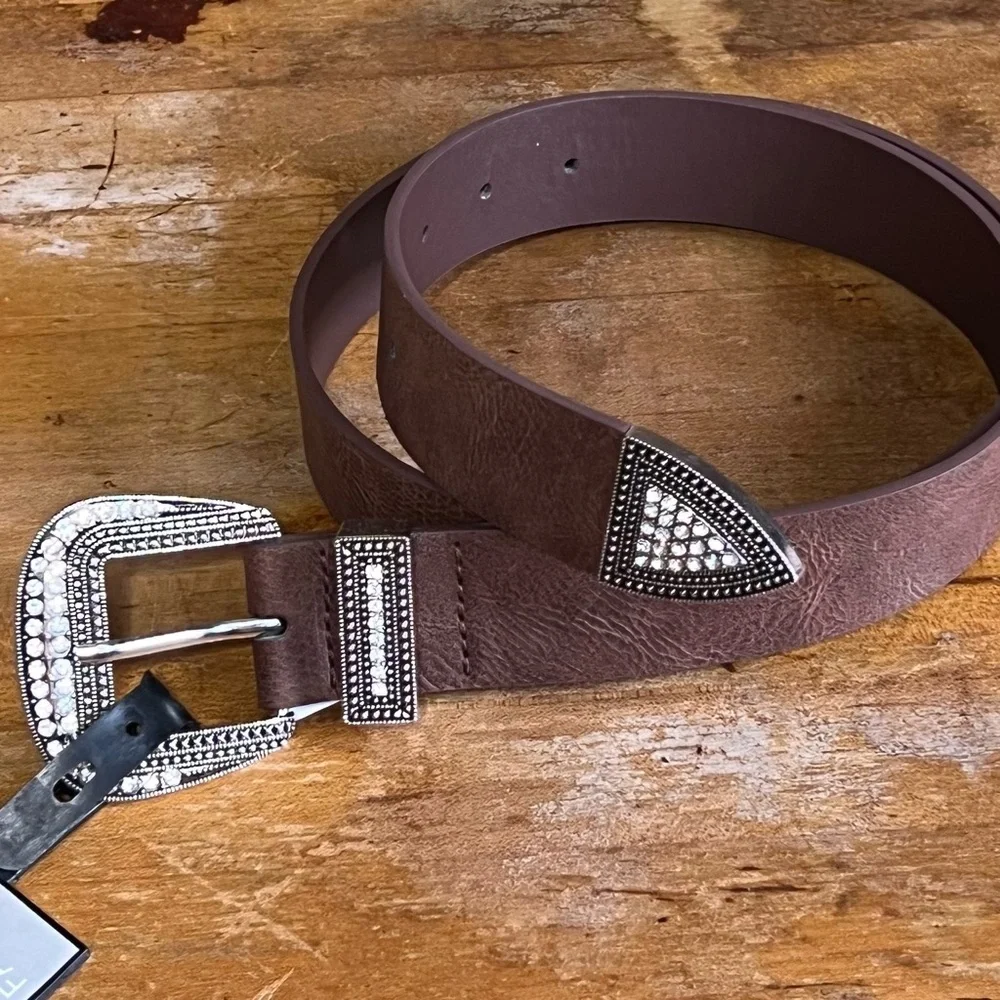 Falls Creek Women’s Small Brown Faux Leather Belt Rhinestone’s New With Tags